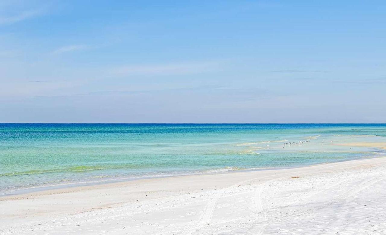 Laketown Wharf 806