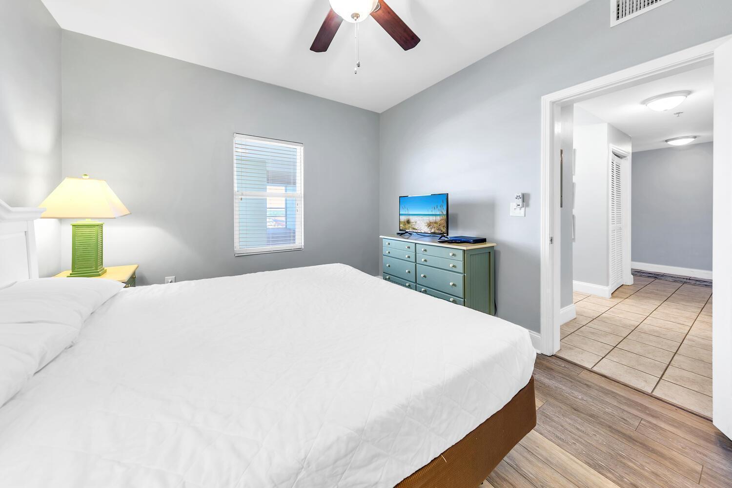 Holiday home Laketown Wharf 806 *