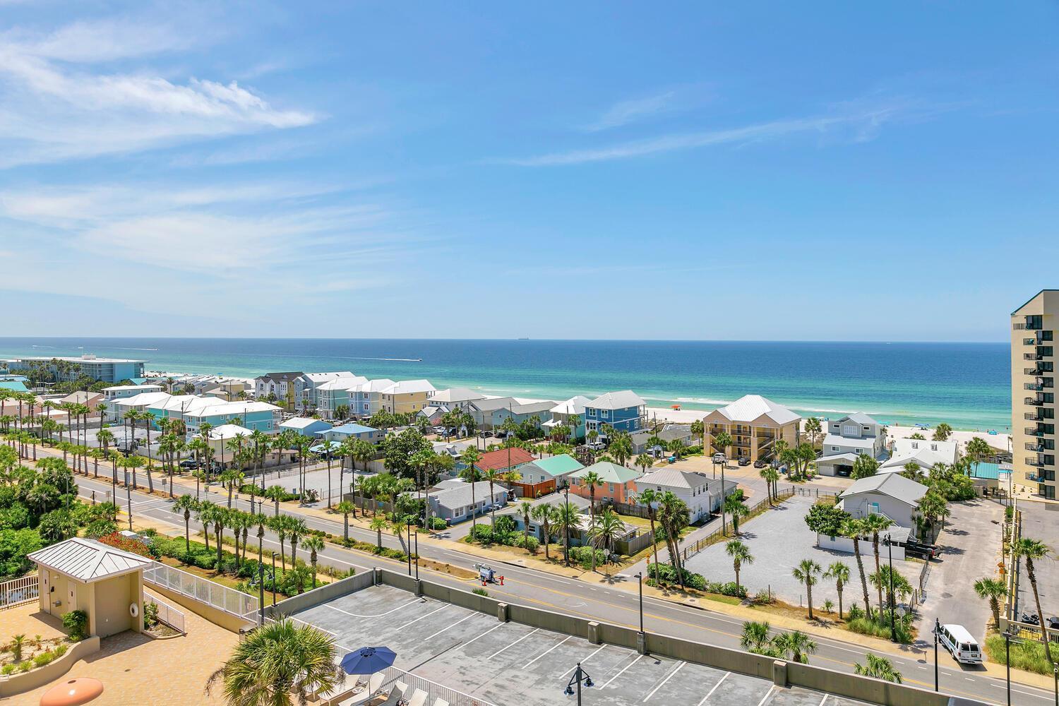 Laketown Wharf 806 Holiday home *