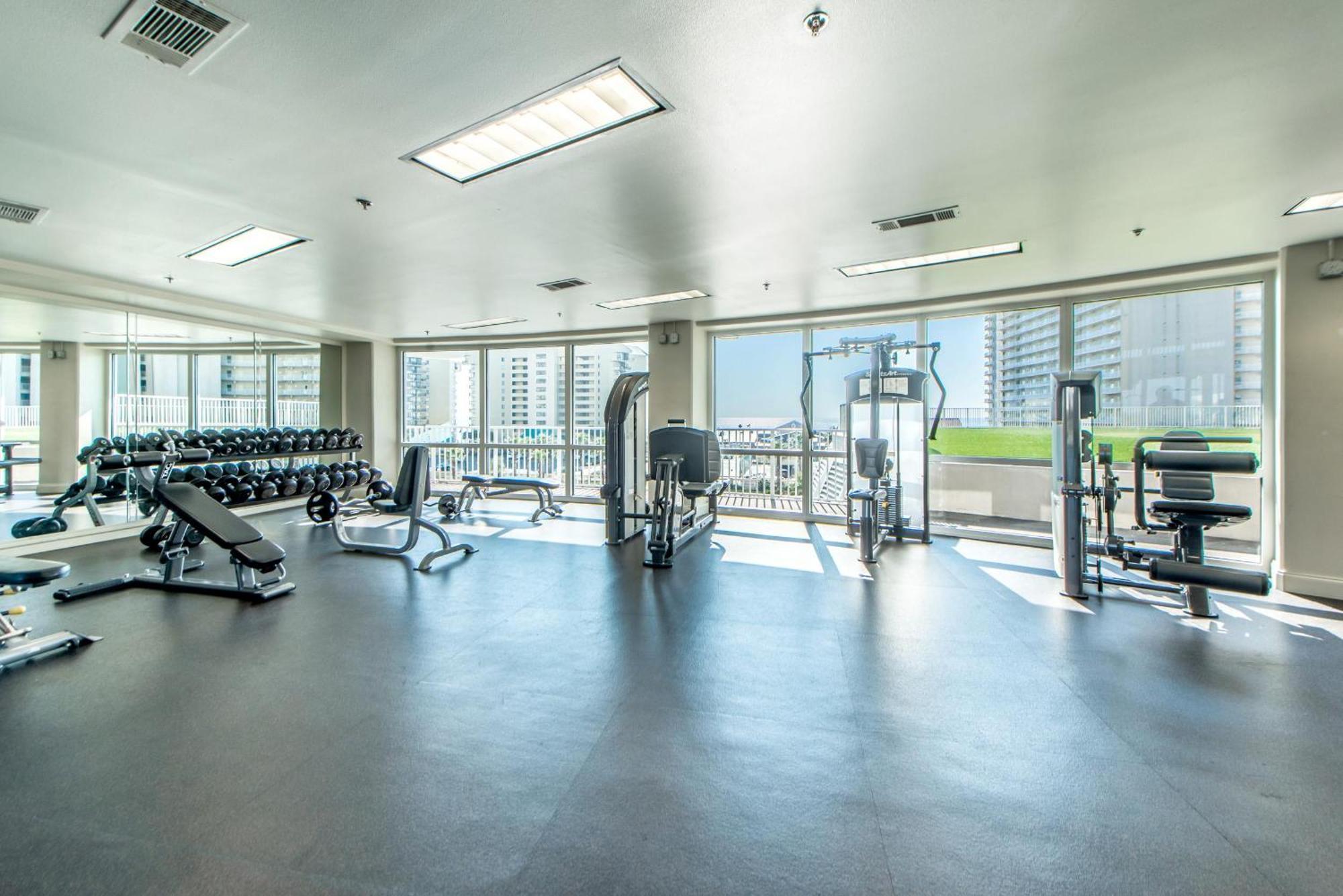 Laketown Wharf 806