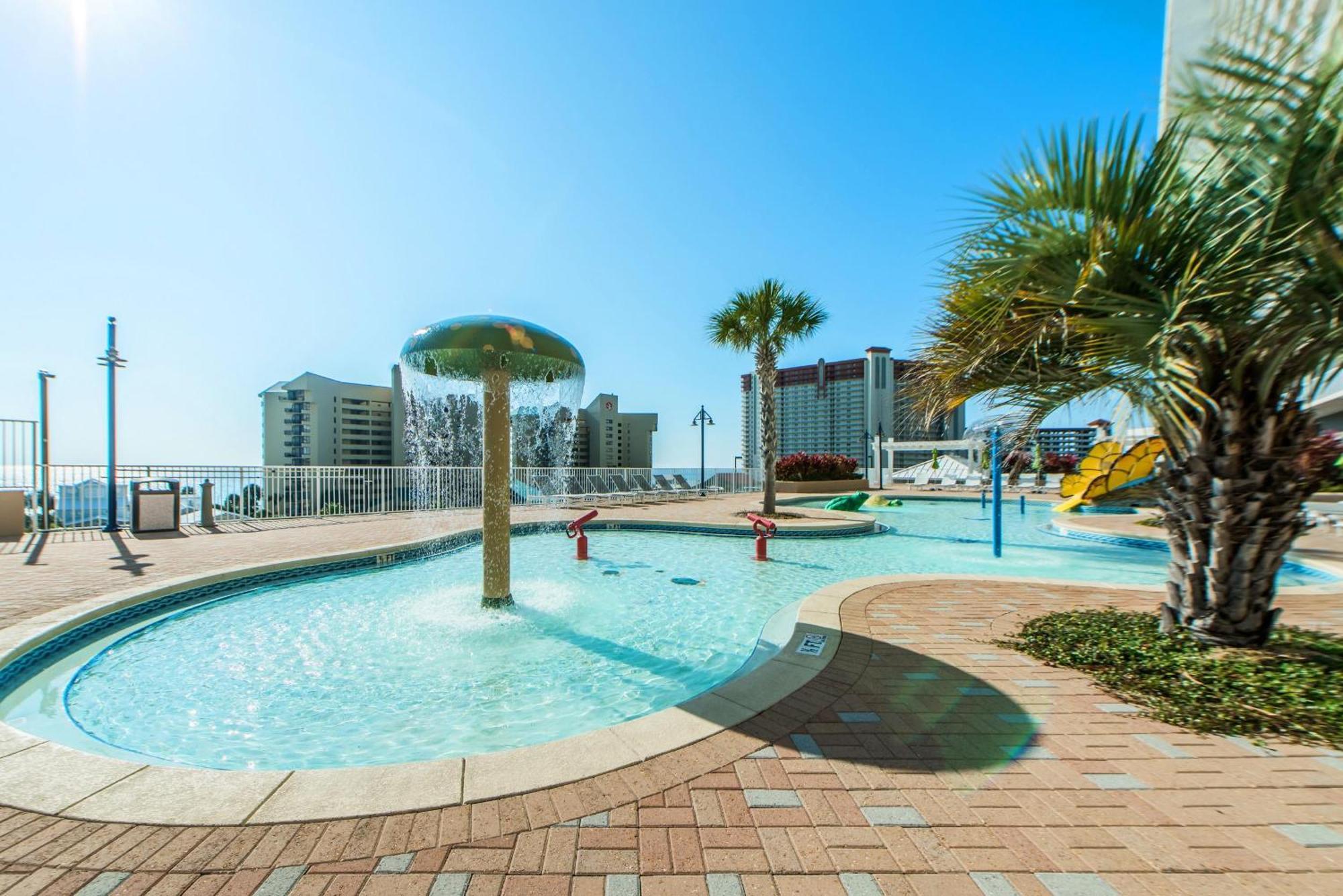 Laketown Wharf 806
